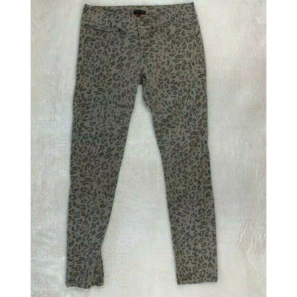 Therapy Jeans Size 3 Juniors Gray leopard Pattern Stretch Skinny